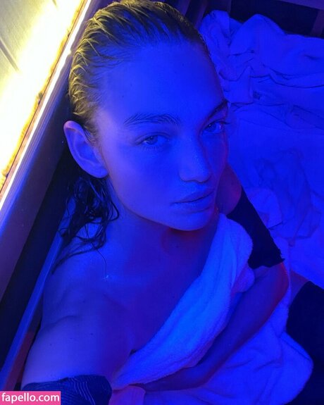 Camille Opp star nude photo