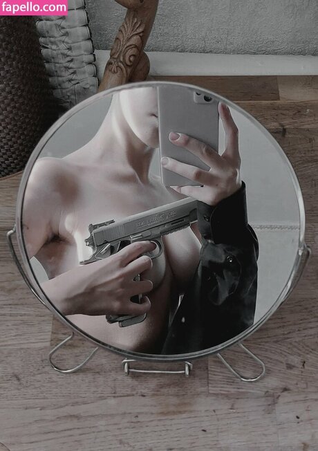 kiilliismss adult model image