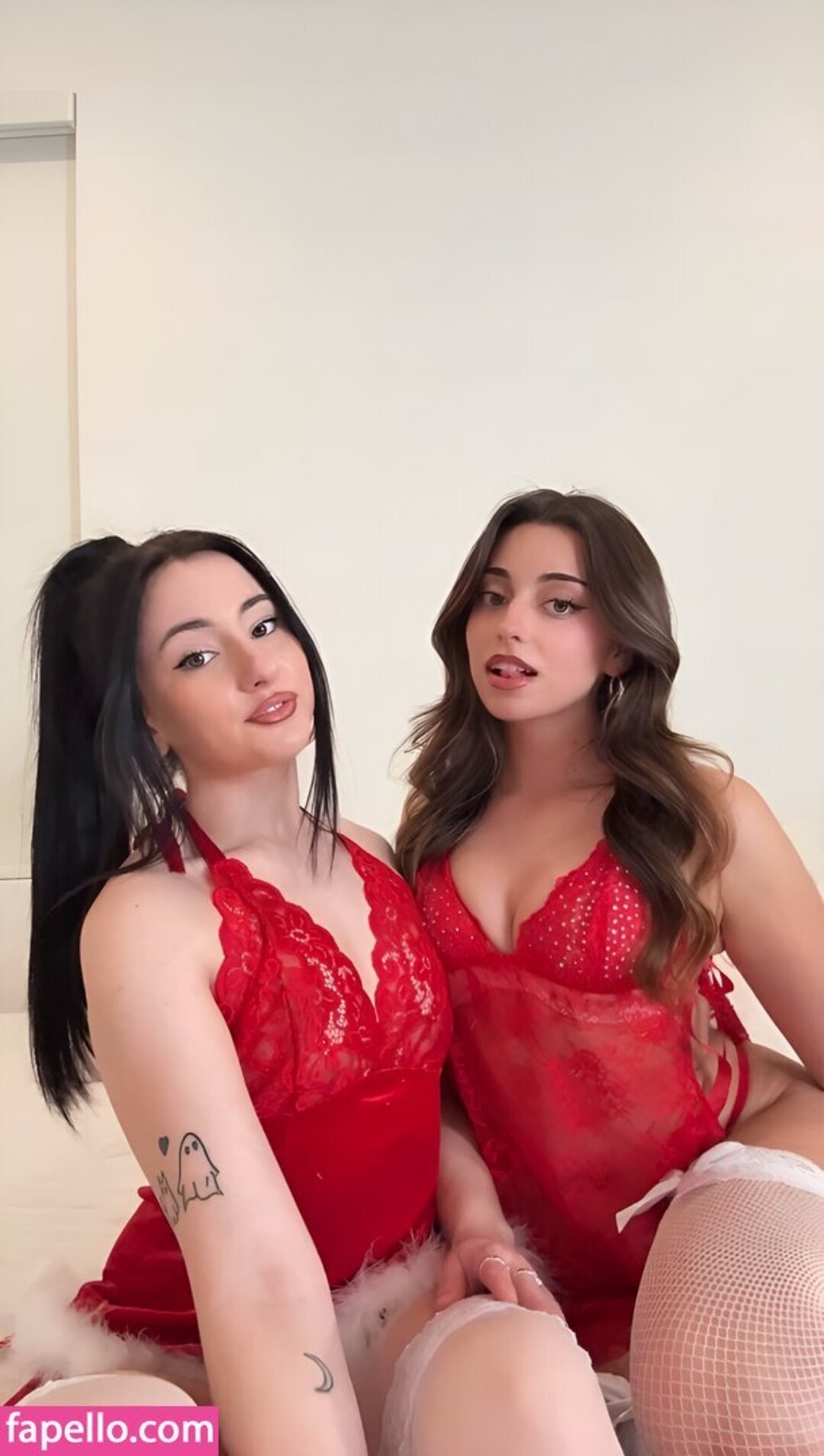 tiny onlyfans pretty photo