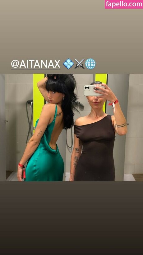 female influencer onlyfans pretty archive