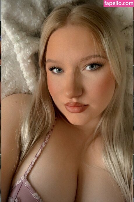 nude asian onlyfans erotic pic