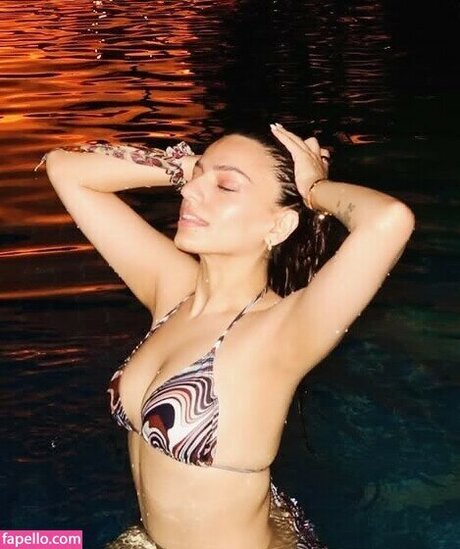 Sukriti Kakar sex pornstar images