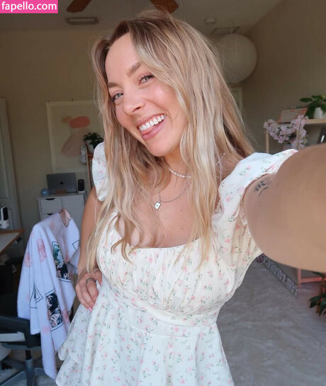 fingering pussy onlyfans sexy gallery