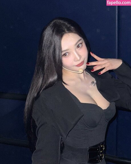 shemale fucks girl onlyfans hot sex image