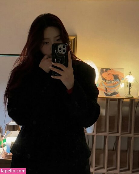 thick latina milf onlyfans art naked photo