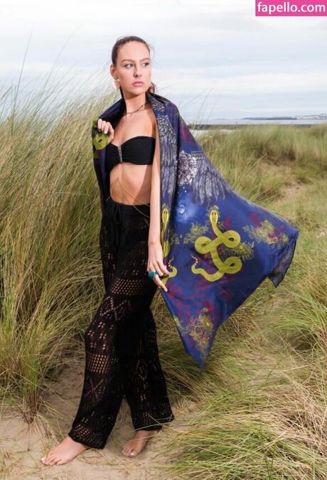 oliviarcox beautiful model gallery