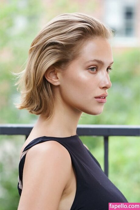 Laura Oganessian top star pictures