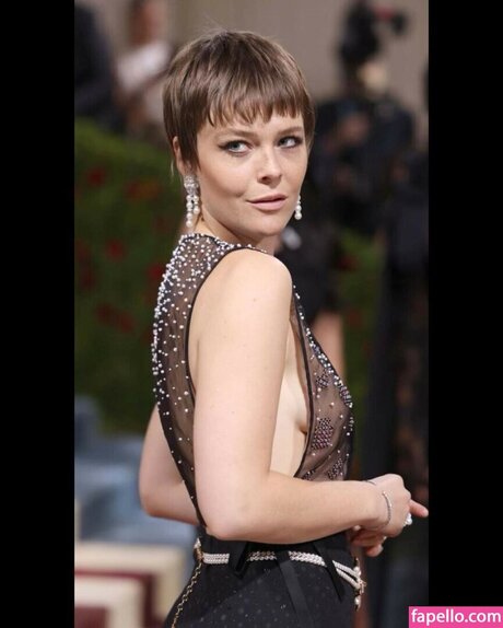 Maggie Rogers adult star photos