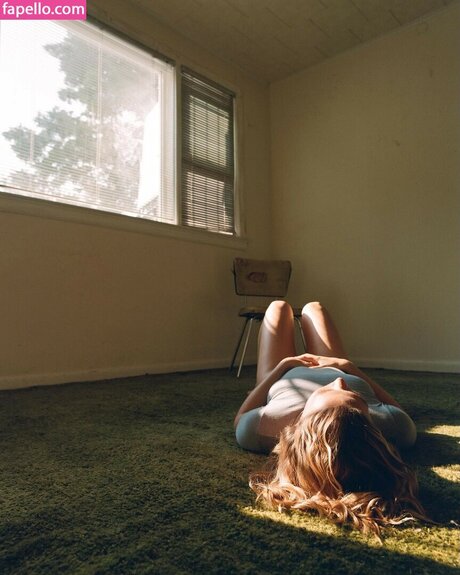 Maggie Rogers nice actress archive