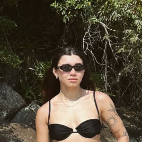 Glenda Higrid naked star galleries