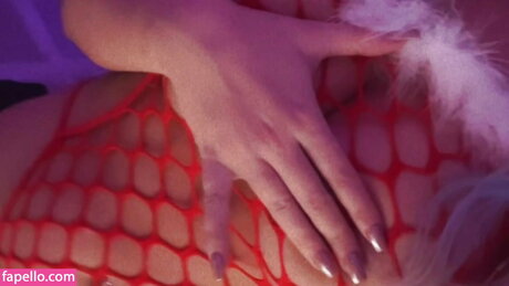 Fairyxbella naked model picture