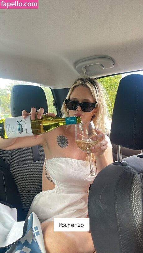 latina shemale onlyfans art porn gallery