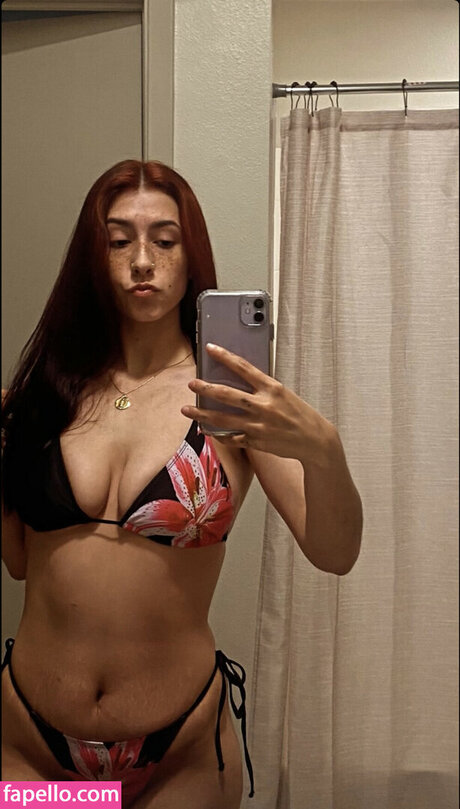 nevaevaaaaa nudes star photos