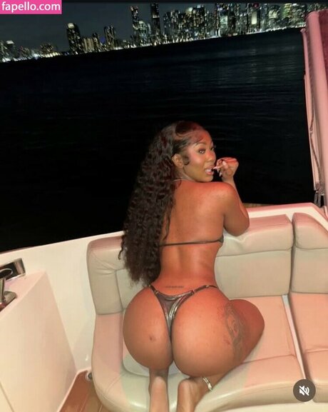 Cairothebiggesst exclusive actress photos