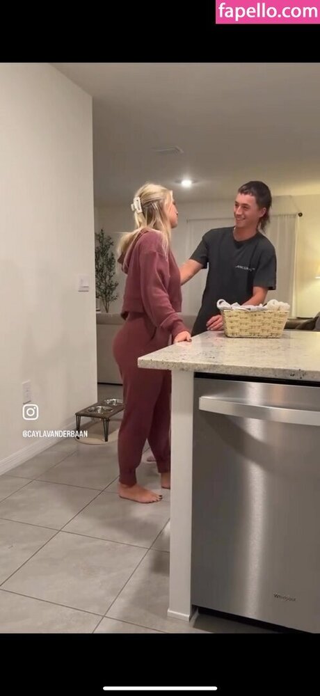 Cayla Vanderbaan art star images