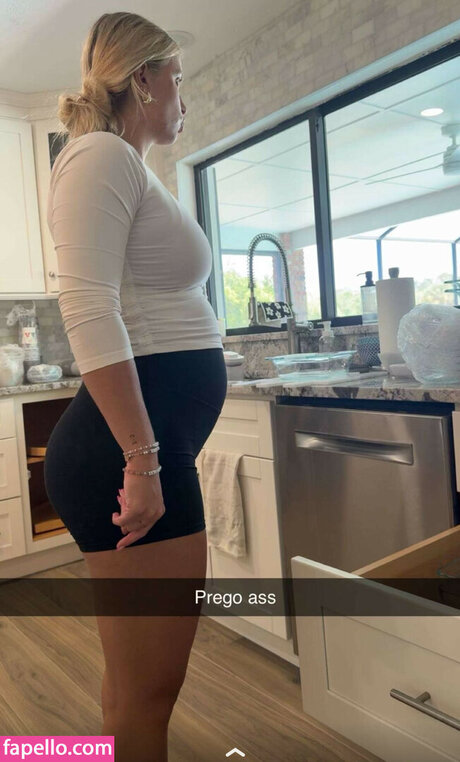 Cayla Vanderbaan star porn picture