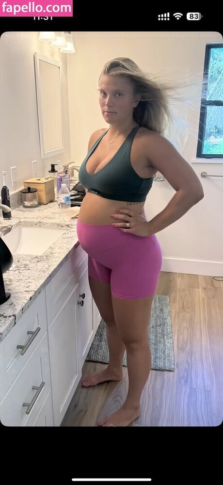 Cayla Vanderbaan nudes star galleries