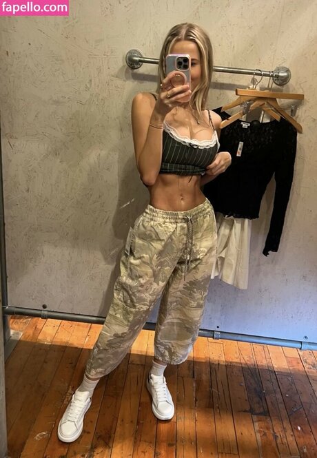 Krista Weiss exclusive actress archive