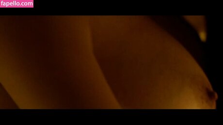 Valentina Lodovini exclusive actress img