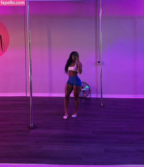 Tiara Howard erotic pornstar photo