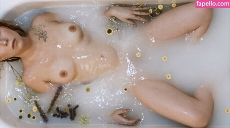 Madsdivitto nude star galleries