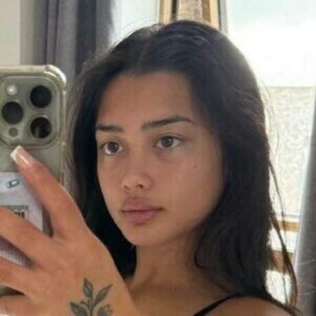 Tianaaxrose pretty pornstar pictures