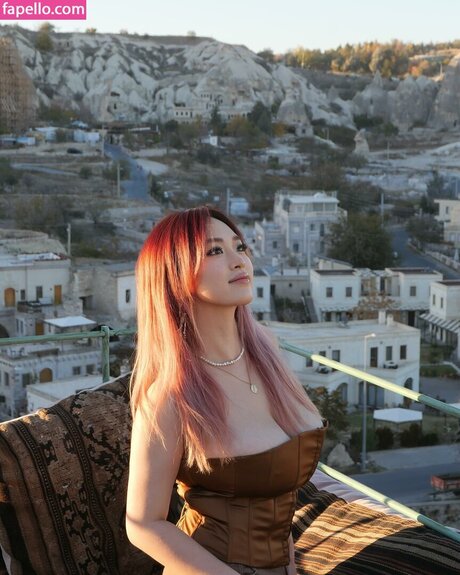 holly shu_ nude star pics