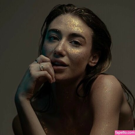 Kamilla Kowal star beautiful img