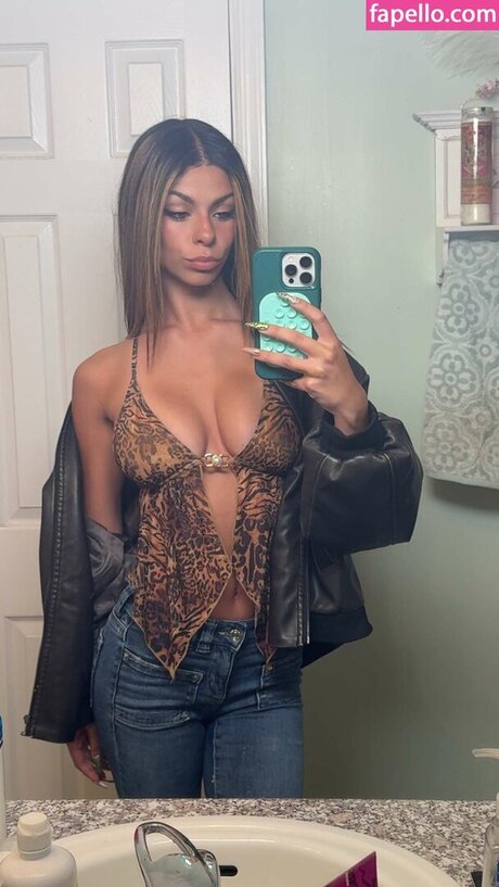 Julia Carrano naked actress archive