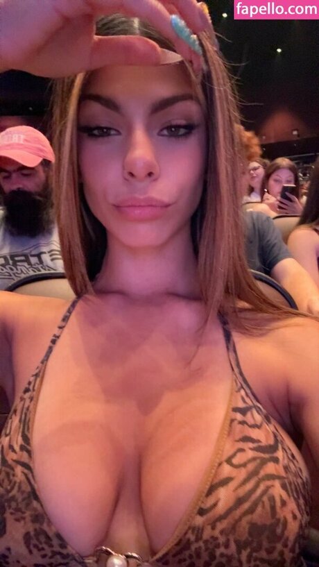 Julia Carrano top actress picture