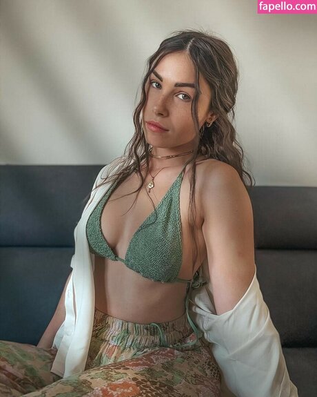 Tslanaxoxo model beautiful photo