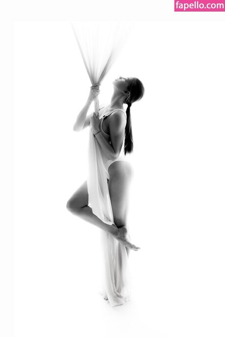 feet milf onlyfans exclusive photos