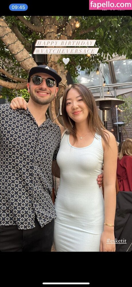 Simona Shao model sexy image