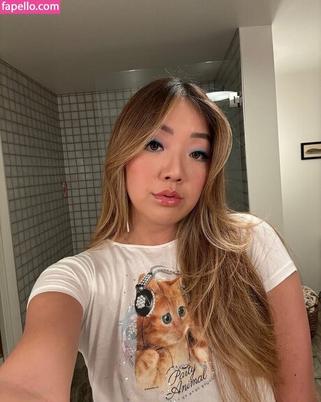 Simona Shao star xxx picture