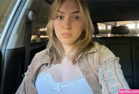 atrophicbtrfly hot pornstar pictures