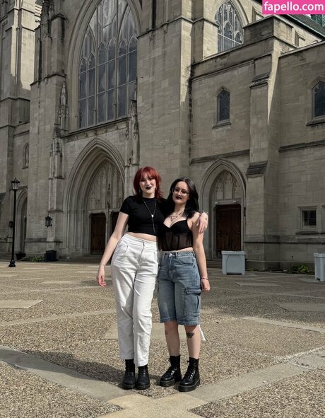 atrophicbtrfly art star image