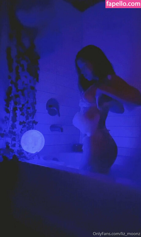 Liz Moonz star gallery