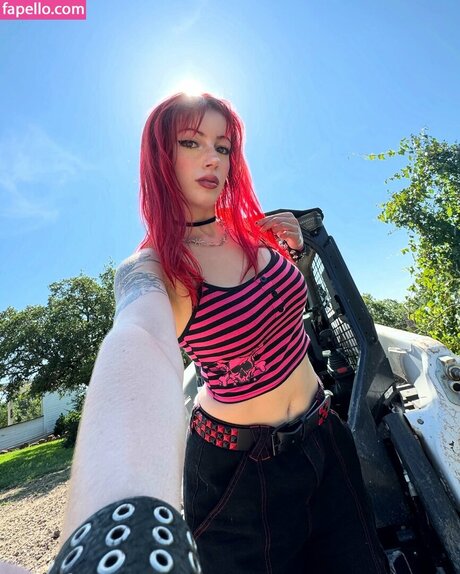 40 onlyfans nude picture