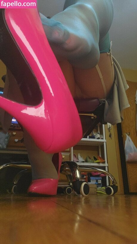 milf wife onlyfans hd image