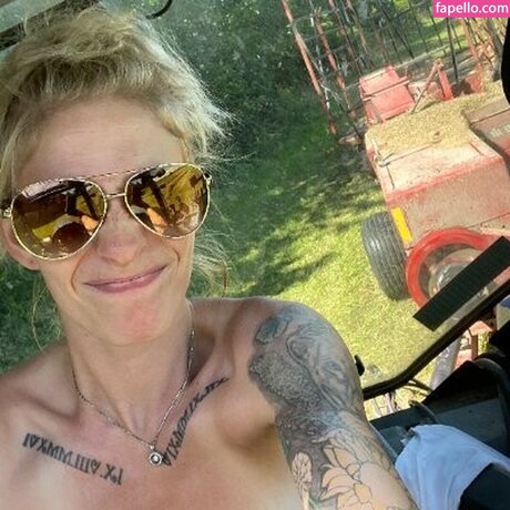 Allie James star porn image