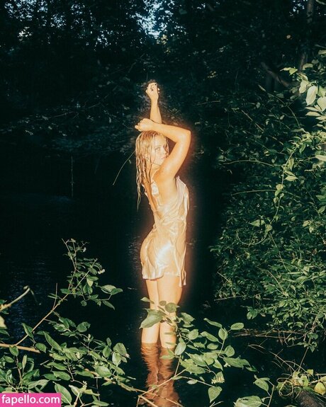 Eve Kovac hd model images