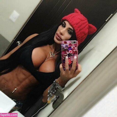 Natalia Zardon pornographic actress pictures