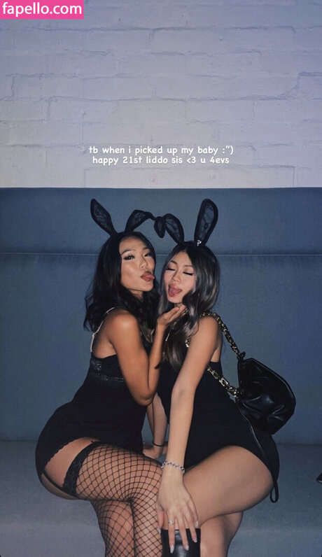 mirror onlyfans erotic photos