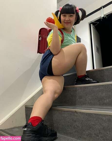 Shigetani Hotaru pornographic model pic