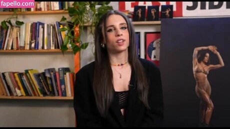 Angelina Mango hot pornstar gallery