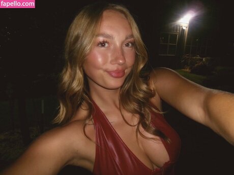 busty mom onlyfans free galleries