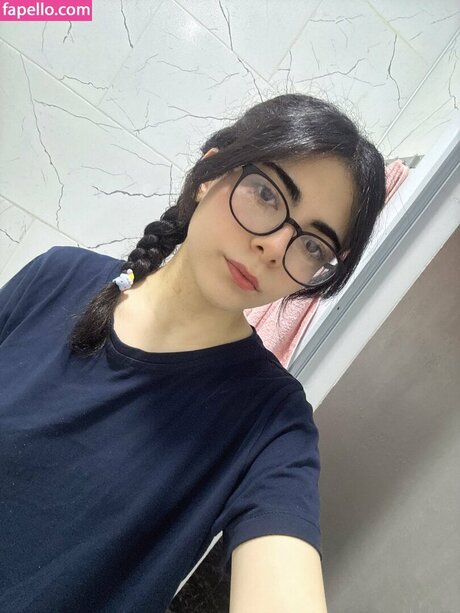 Zeynep ag_ star nude images