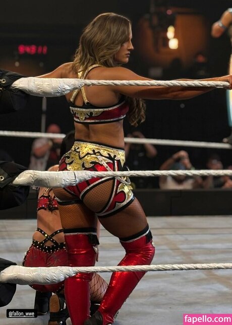 Fallon Henley adult model pics