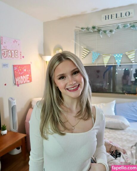 busty mom onlyfans sex images