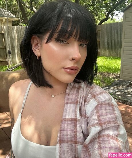 Juliakins pornographic actress archive